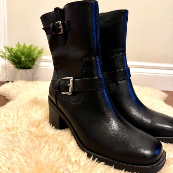 Baretraps Boots - Picture 1 of 4